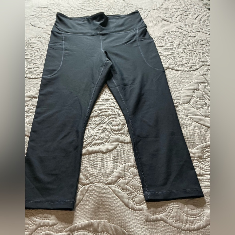 Old Navy Black Leggings Comfortable Stretch Fit sze L